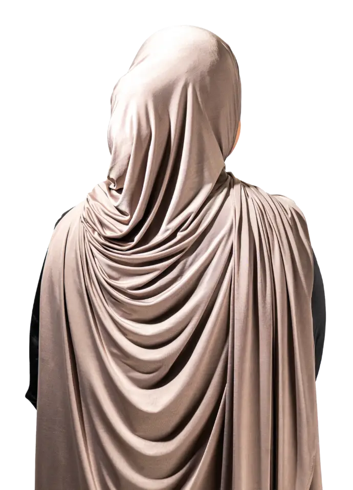 Mannequin portant un tissu jersey premium gris, vue d'ensemble sur le tombé et la coupe.